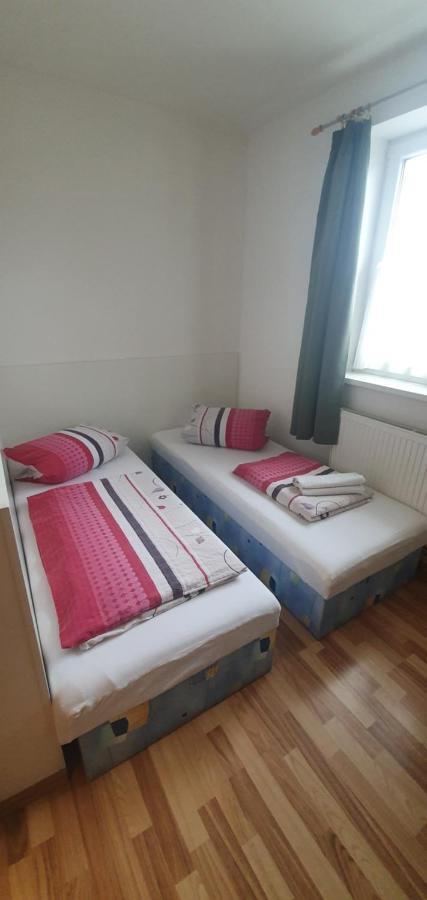 Pod Vinici *